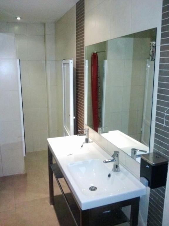 Residencia Malaga Backpackers Hostel Екстериор снимка